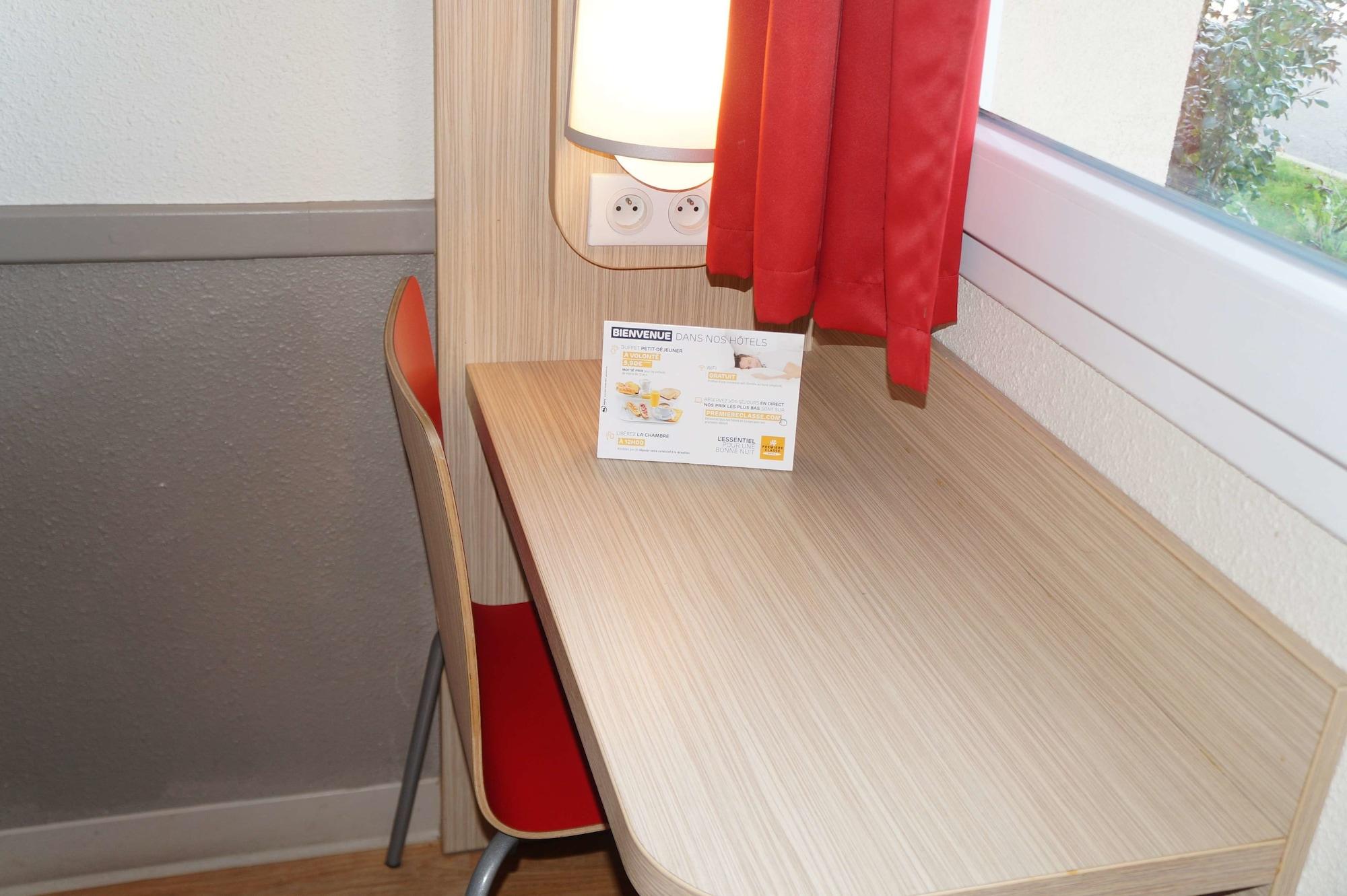 Premiere Classe Sens Nord- Saint Clement Bagian luar foto