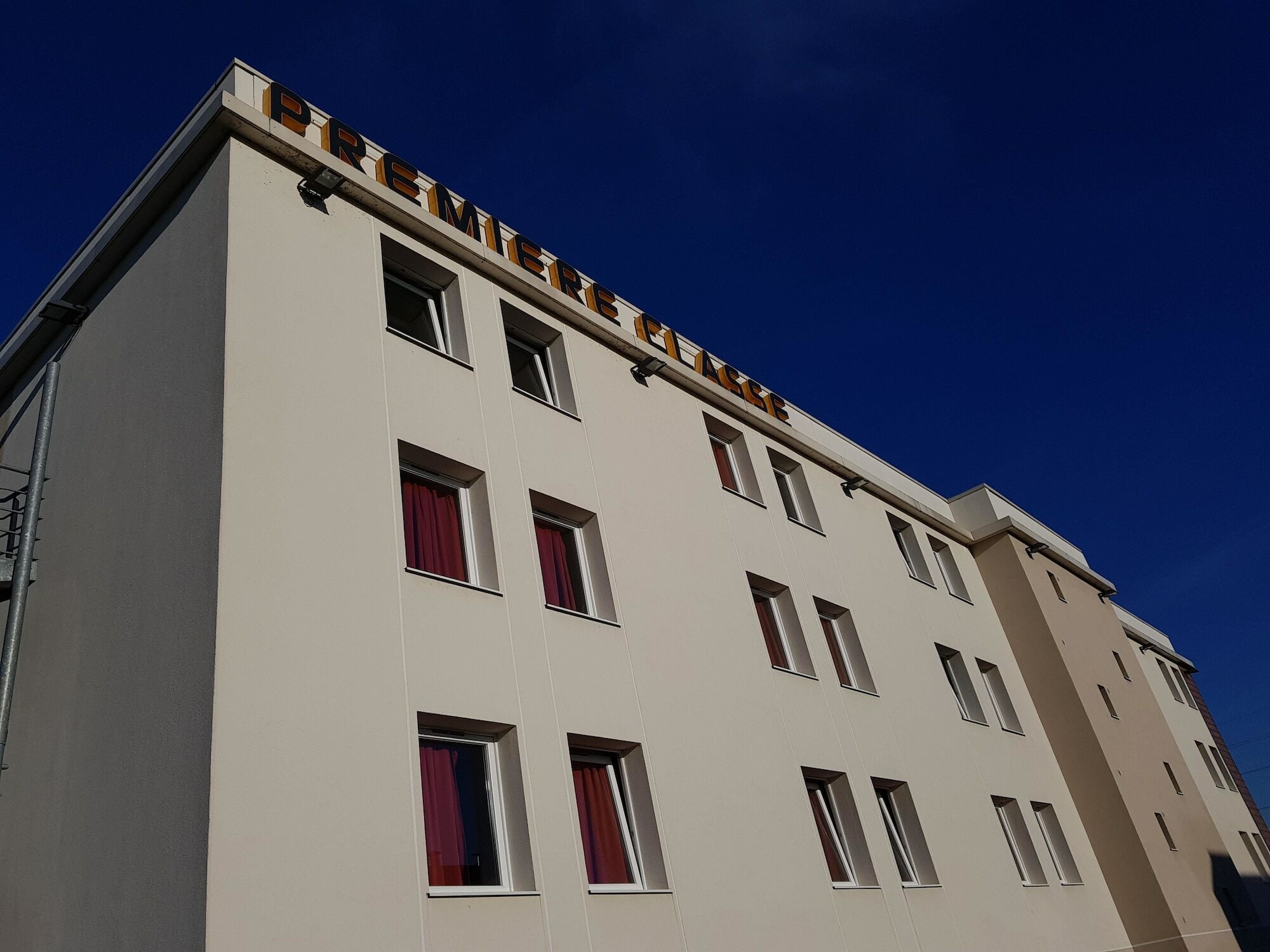 Premiere Classe Sens Nord- Saint Clement Bagian luar foto
