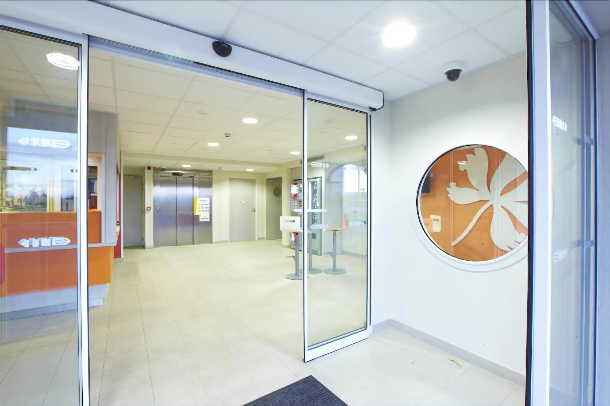 Premiere Classe Sens Nord- Saint Clement Bagian luar foto